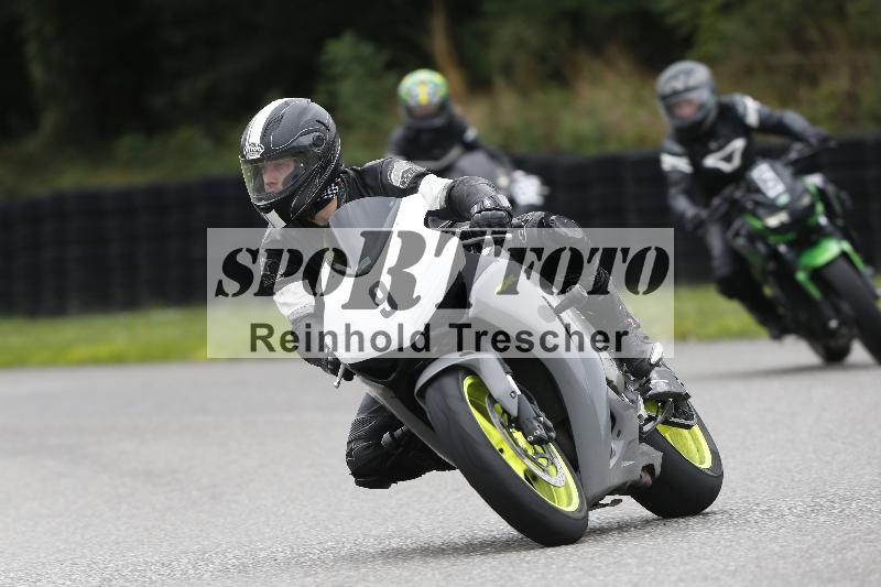 Archiv-2025/37 28.07.2025 Dunlop Ride und Test Day ADR/Einsteiger gruen/9
